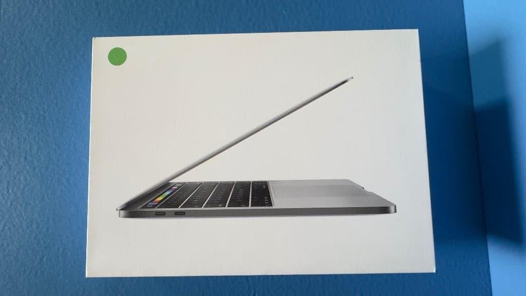 Apple MacBook Pro 13inch Touchbar, Computers en Software, Apple Macbooks, MacBook Pro, 256 GB, 2 tot 3 Ghz, 8 GB