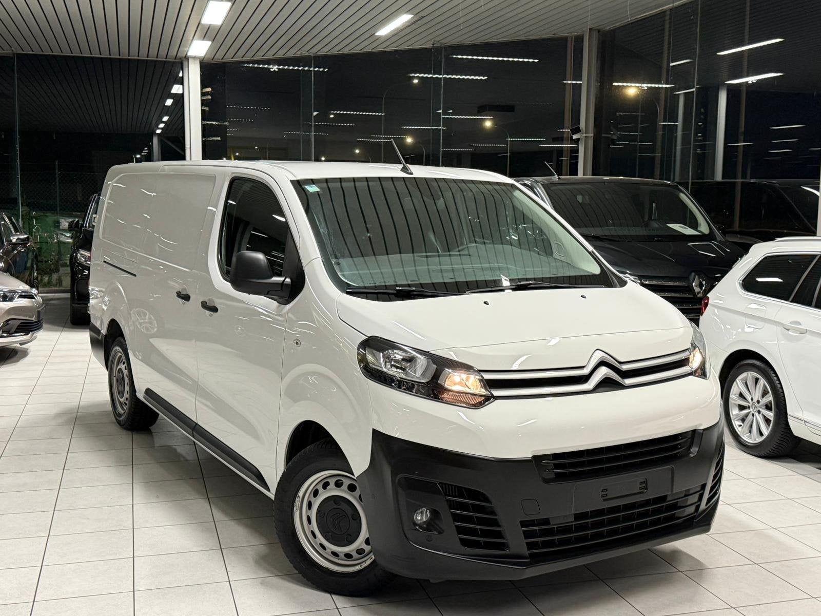 Citroen Jumpy Utilitaire Long-Chassis 2.0HDi 90kW 3 Places E, https://public.car-pass.be/vhr/1e6ac4e6-27e4-4bb0-82b7-be7fd411f587
