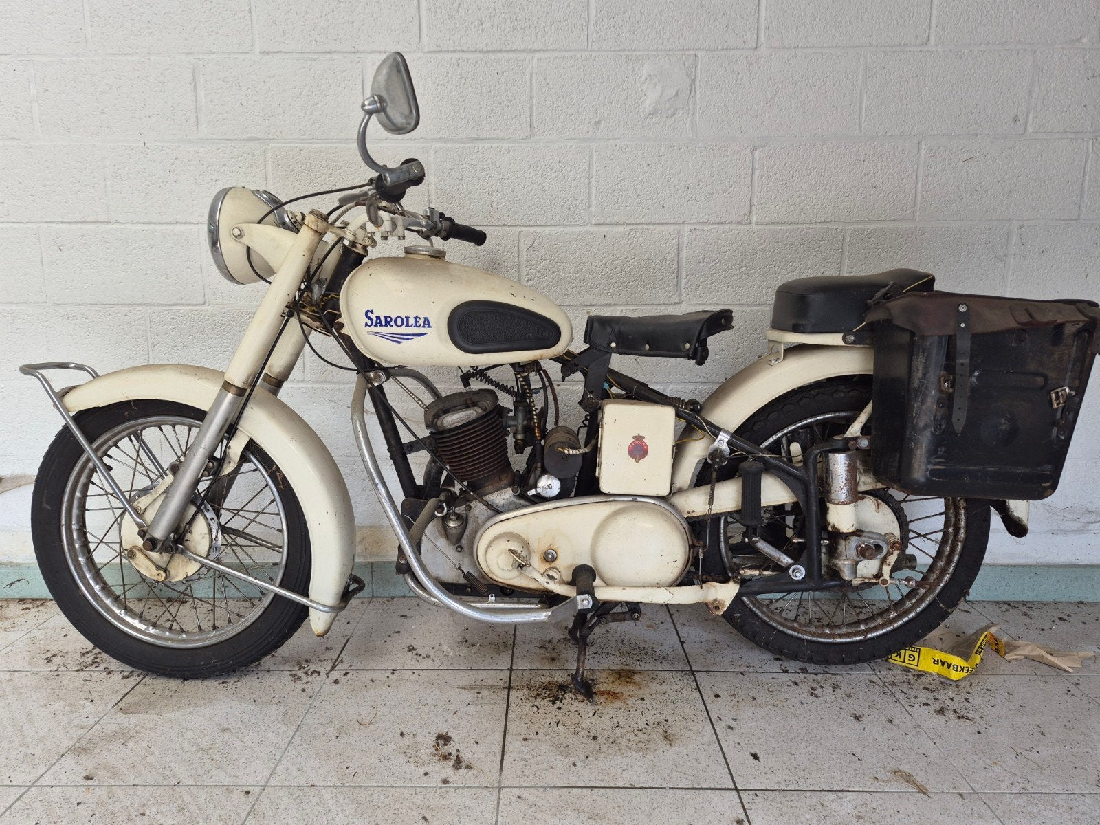 Sarolea Estafette 400cc, Motos