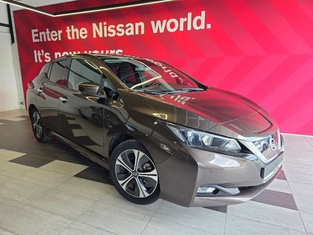 Nissan Leaf EV N-Connecta 40kWh / Battery TOP, Autos, Nissan, Euro 6, Noir, 5 portes, 5 places