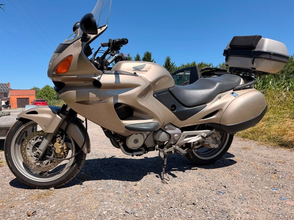 Honda Deauville, Tourisme, Occasion, Plus de 35 kW, Particulier