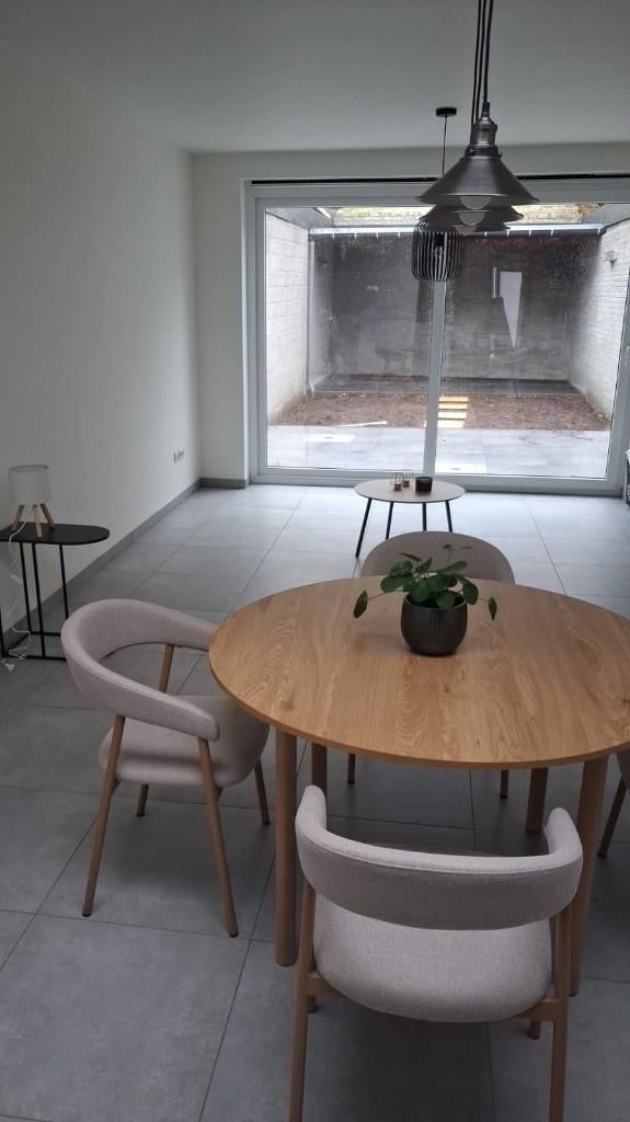Ronde tafel, Rond, Nieuw, Vier personen, Ophalen