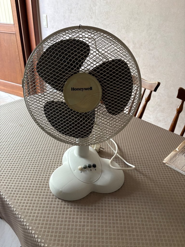 Ventilator, Elektronische apparatuur, Ventilatoren, Ophalen, Zo goed als nieuw, Tafelventilator