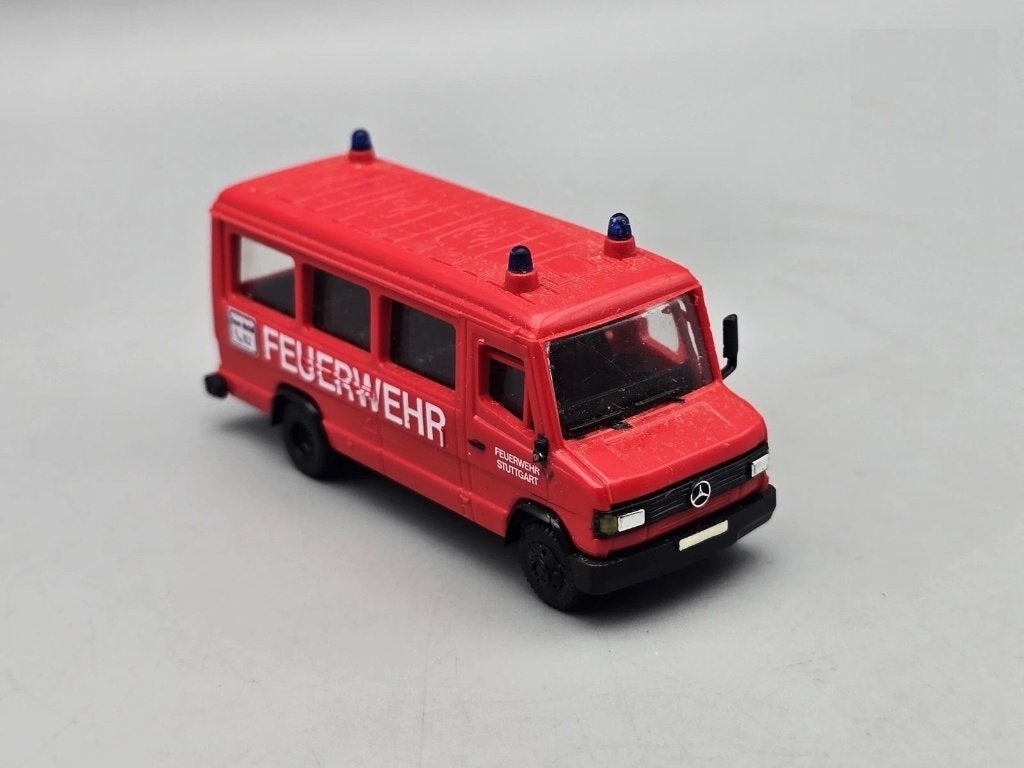 1:87 Vollmer Mercedes 507 D Stuttgart brandweer (los model), Enlèvement ou Envoi, Utilisé, Autres types, Autres marques