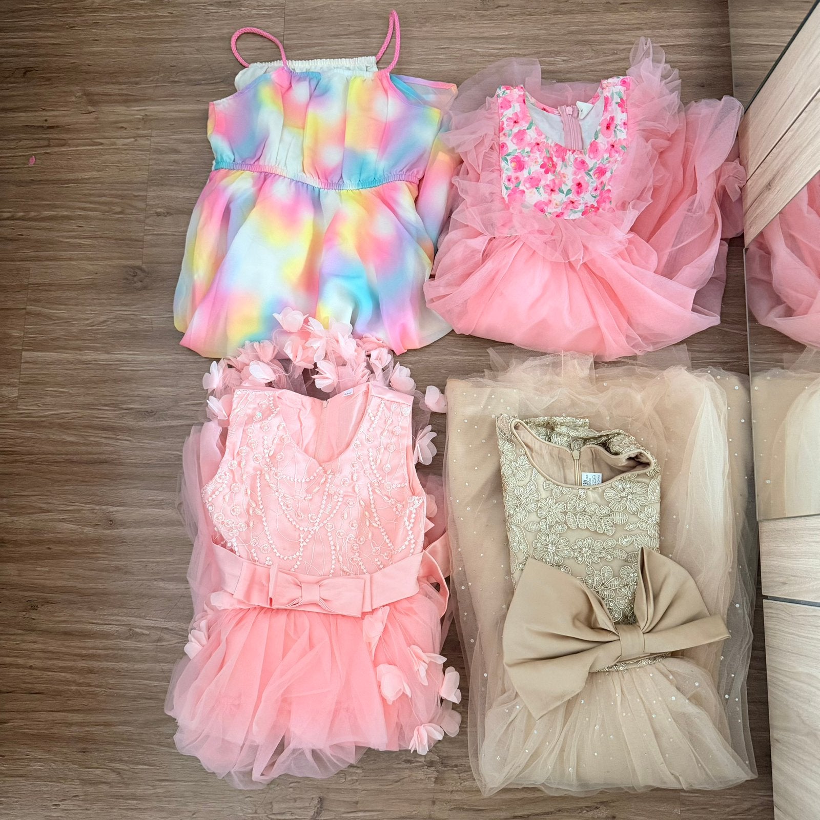 Robes/robes/robes de soirée pour filles, Enfants & Bébés, Vêtements enfant | Taille 128, Enlèvement, Comme neuf