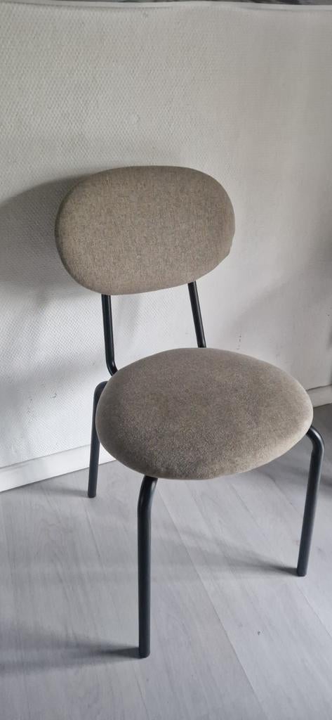 Stoel x8= totaal 70euro, Ophalen