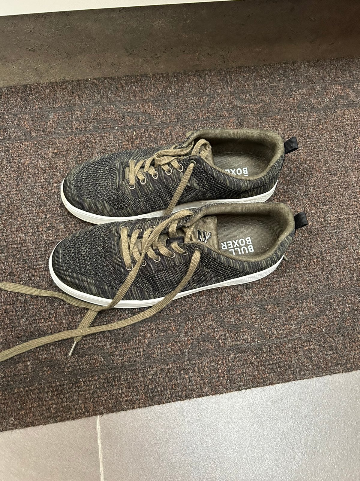 Sneakers, Ophalen, Zo goed als nieuw, Sneakers