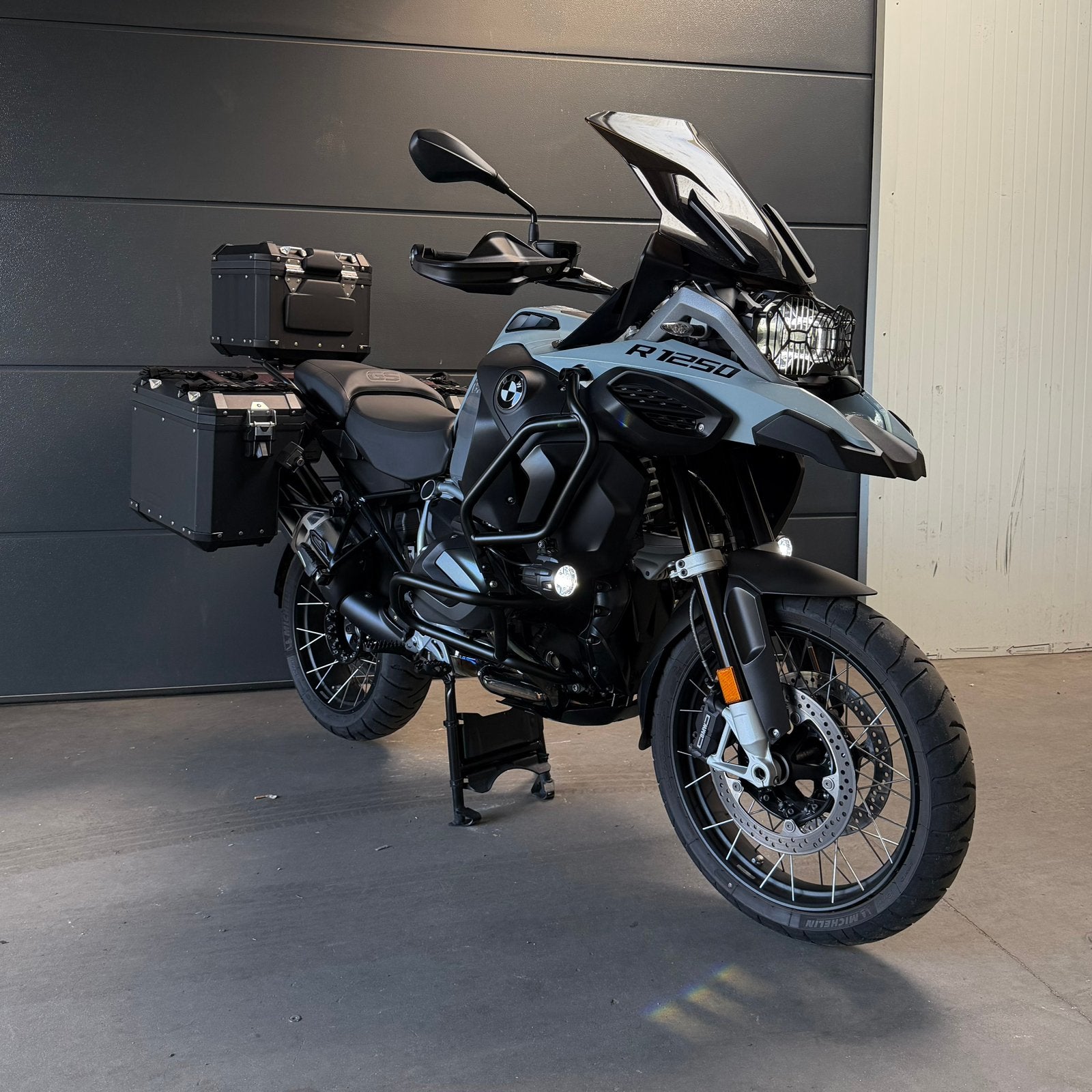 BMW R1250GS Adventure / GSA/ NIEUWSTAAT/ Brushed Aluminium, 2 cilinders, Occasion, Bedrijf, Meer dan 35 kW