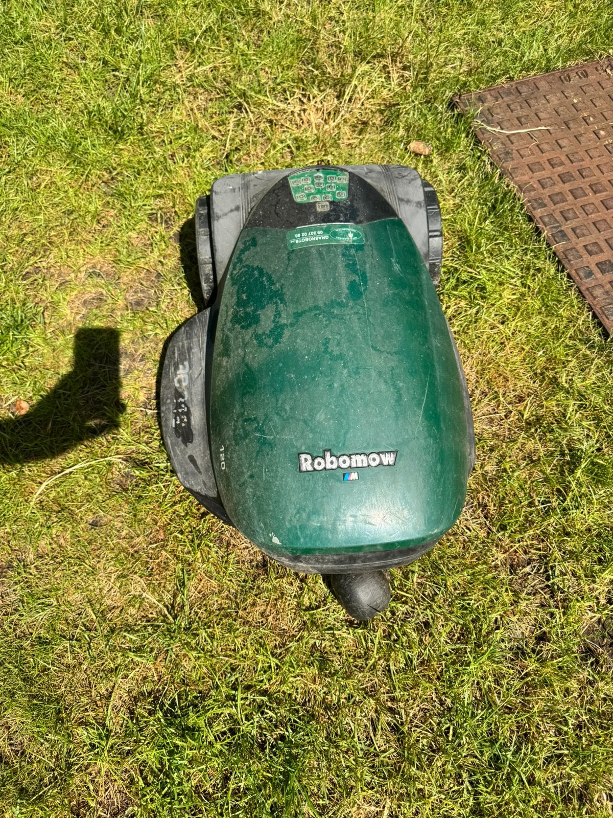 Robomow RC312 - grasrobot, Jardin & Terrasse, Tondeuses à gazon, Fonction de mulching, Tondeuses à gazon sur batterie, Moins de 30 cm