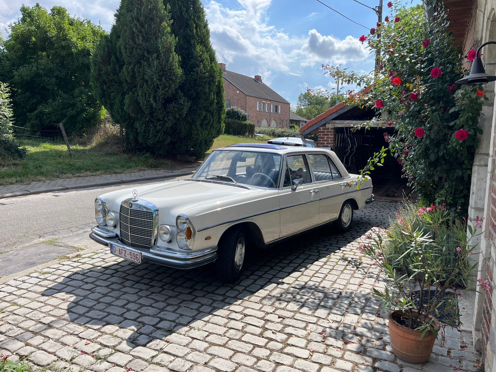 Mercedes W108 250 avec moteur 300D, Enlèvement