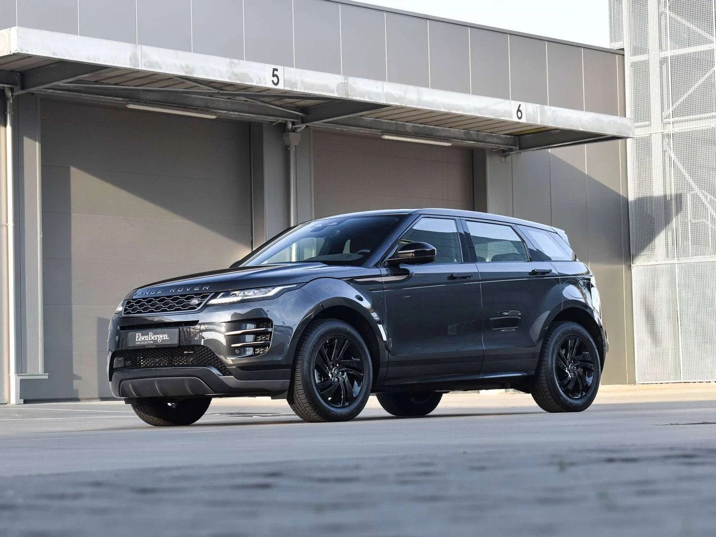 Land Rover Range Rover Evoque P300e R-DYNAMIC S - PHEV - AWD, Auto's, Automaat, Leder, Bedrijf, 5 zetels