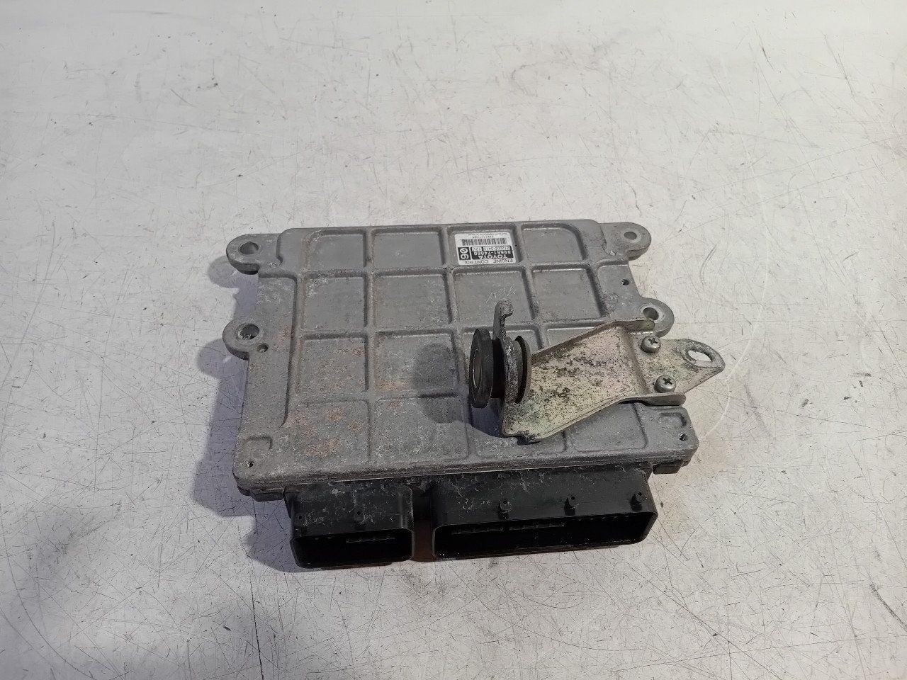 Computer motormanagement Toyota iQ, Onderdelen@venauto.nl, Van der Ven Autorecycling B.V., Daihatsu, Ettenseweg 76, 4706 PB Roosendaal, The Netherlands