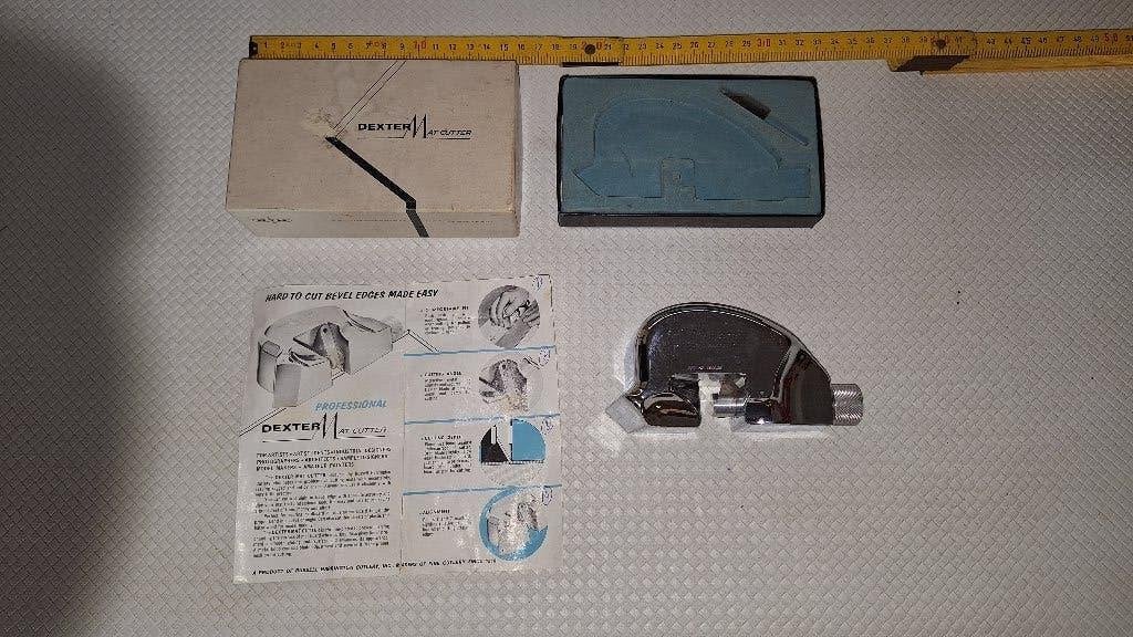 Dexter Russel Harrington Mat cutter, Hobby en Vrije tijd, Schilderen, Ophalen of Verzenden, Zo goed als nieuw