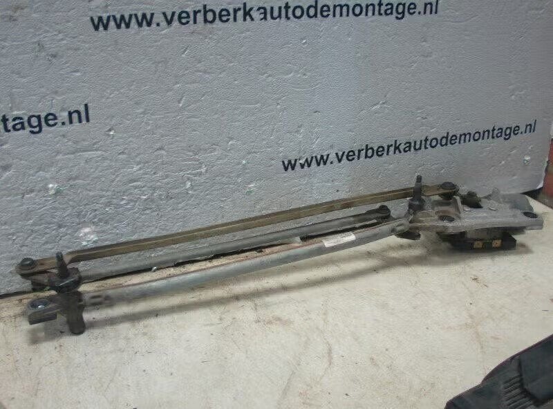 RUITENWISSER MECH + MOTOR Volvo V50 (MW) (3-397-021-156), Robert Bosch AG, Enlèvement ou Envoi, Utilisé, Robert-Bosch-Allee 1 74232 Abstatt, DE