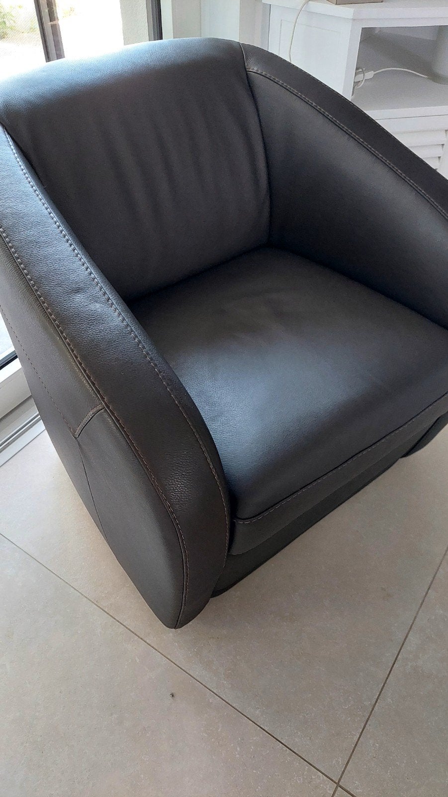 Fauteuil rotatif cuir Max Divani, Maison & Meubles, Enlèvement, Cuir