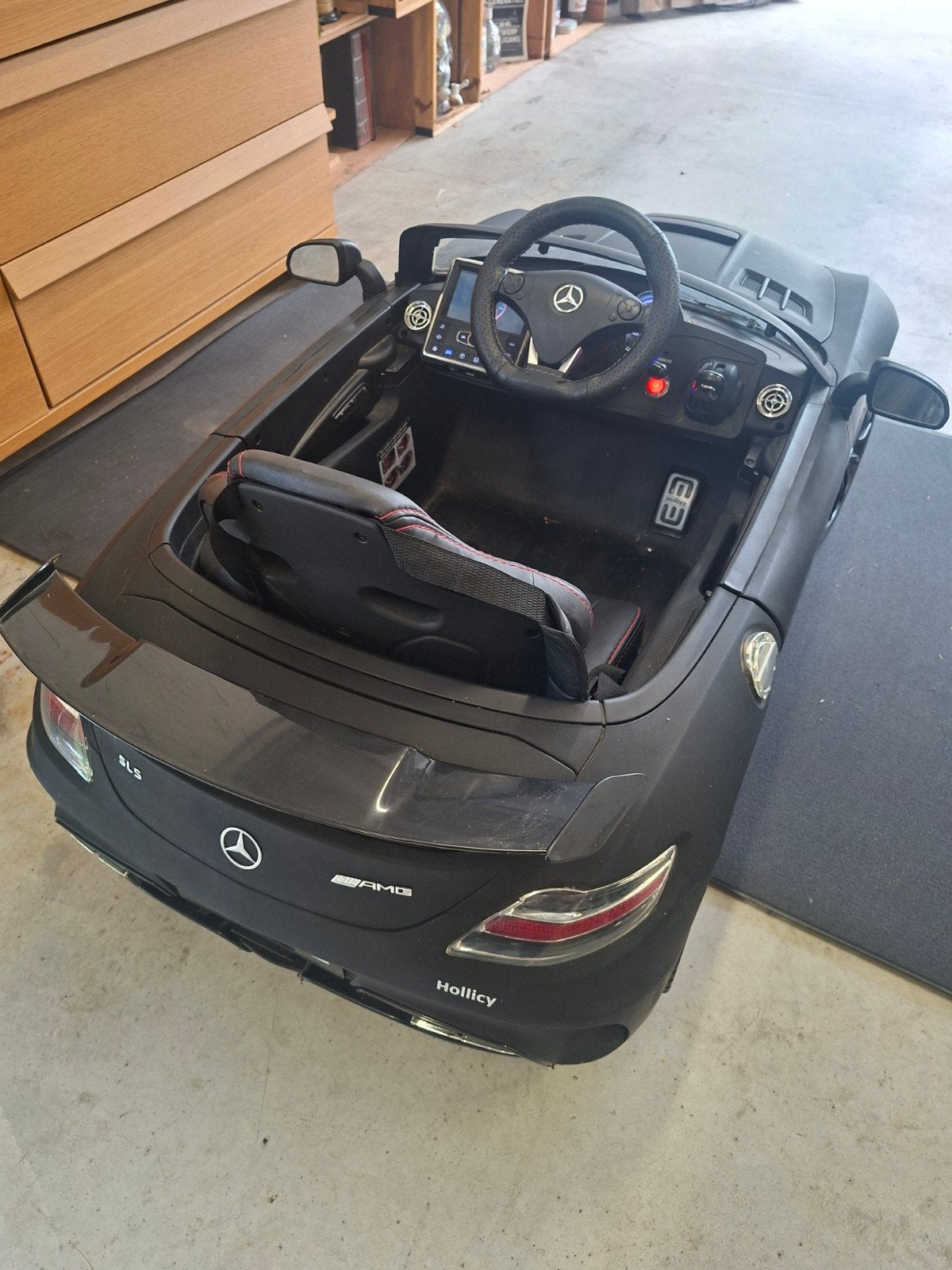 Elektrische speelgoedauto (Mercedes gtr AMG), Kinderen en Baby's, Speelgoed | Actiefiguren, Ophalen