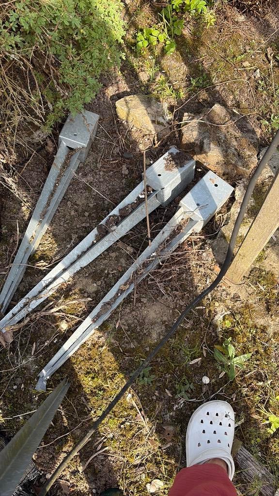 3 piquets, Enlèvement ou Envoi, Comme neuf