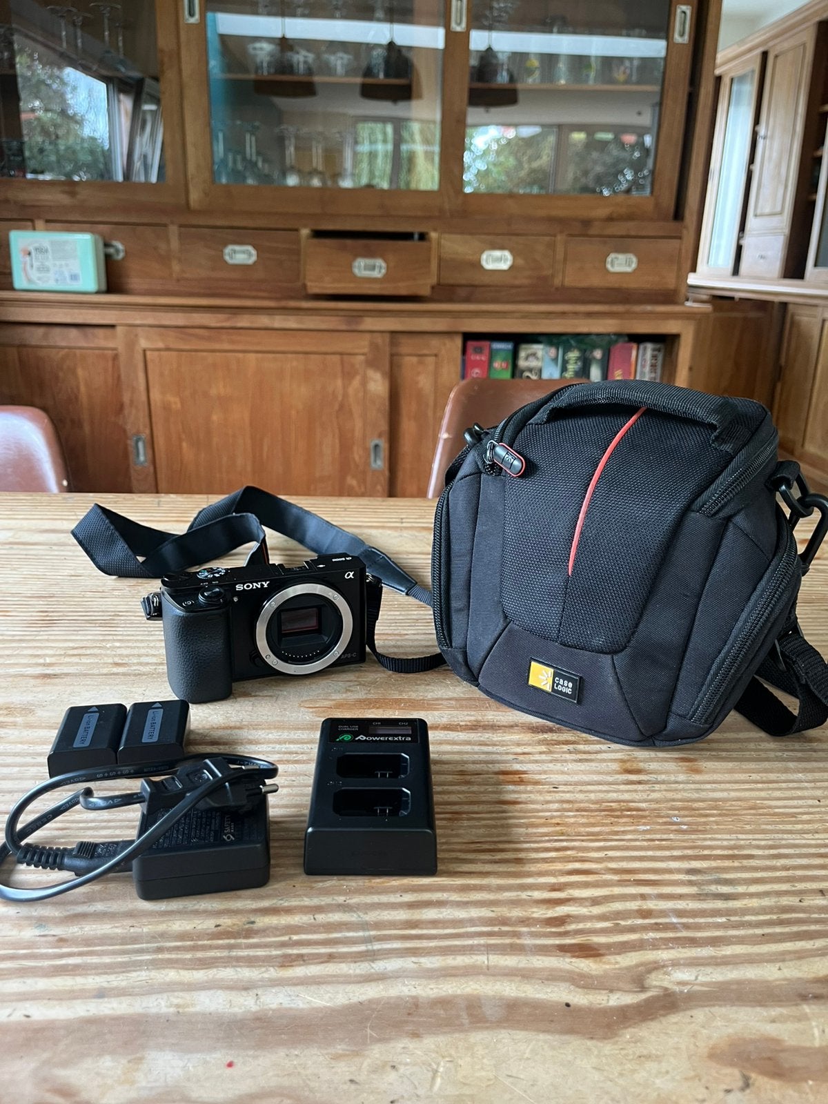Accessoires Sony a6000 +, Batterie, Enlèvement ou Envoi, Utilisé, 24 mégapixels