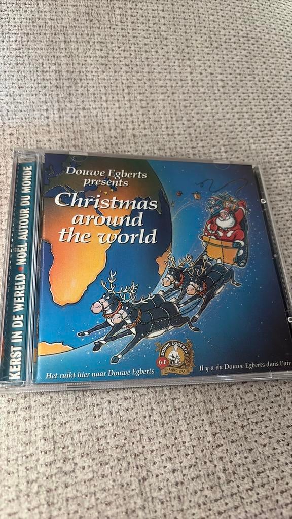 CD Douwe Egberts "Christmas Around the World", Cd's en Dvd's, Ophalen of Verzenden, Gebruikt