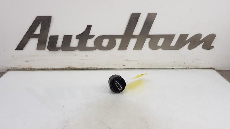 INTERRUPTEUR D'ECLAIRAGE Seat Ateca (5FPX) (01-2016/-), Utilisé, Seat