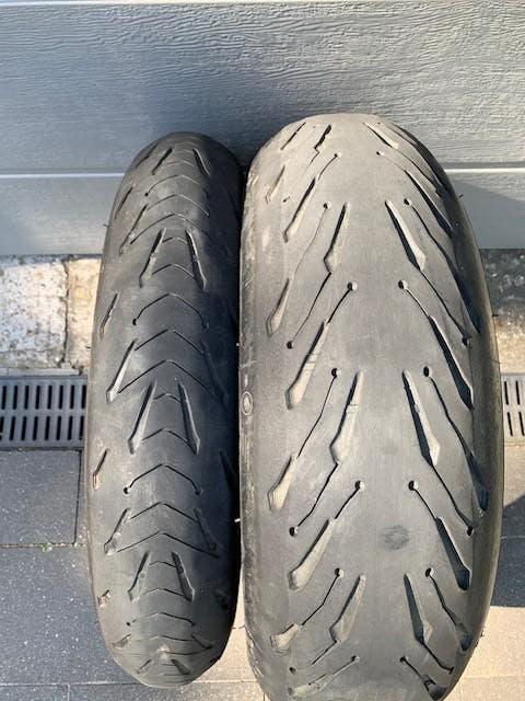 Michelin pilot road 5 gt, Motoren, Ophalen, Gebruikt