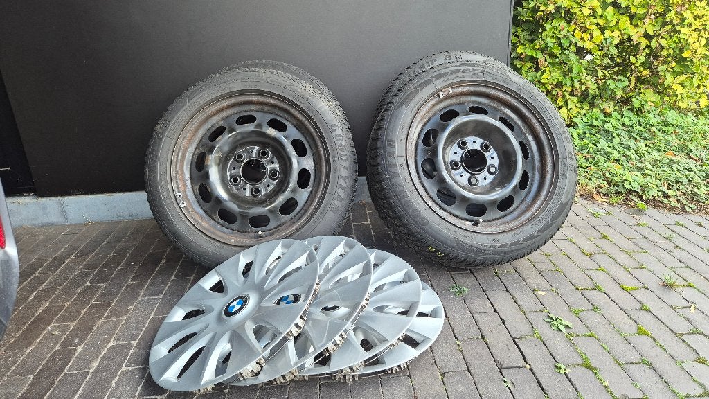 BMW 1-serie (F20/F21) Winterset 16" incl. originele doppen, Auto-onderdelen, Ophalen, Gebruikt, 16 inch, Banden en Velgen