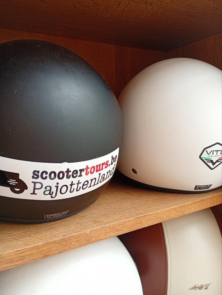 Casques divers pour moto ou scooter, Motos, Seconde main, Femmes, Casque jet, Enlèvement
