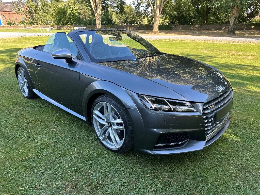 AUDI _ _ TTS 310 pk _ _ 40.000 km _ _ NIEUWSTAAT _ CABRIOLET, Auto's, Automaat, Dealer onderhouden, TT, 140 g/km