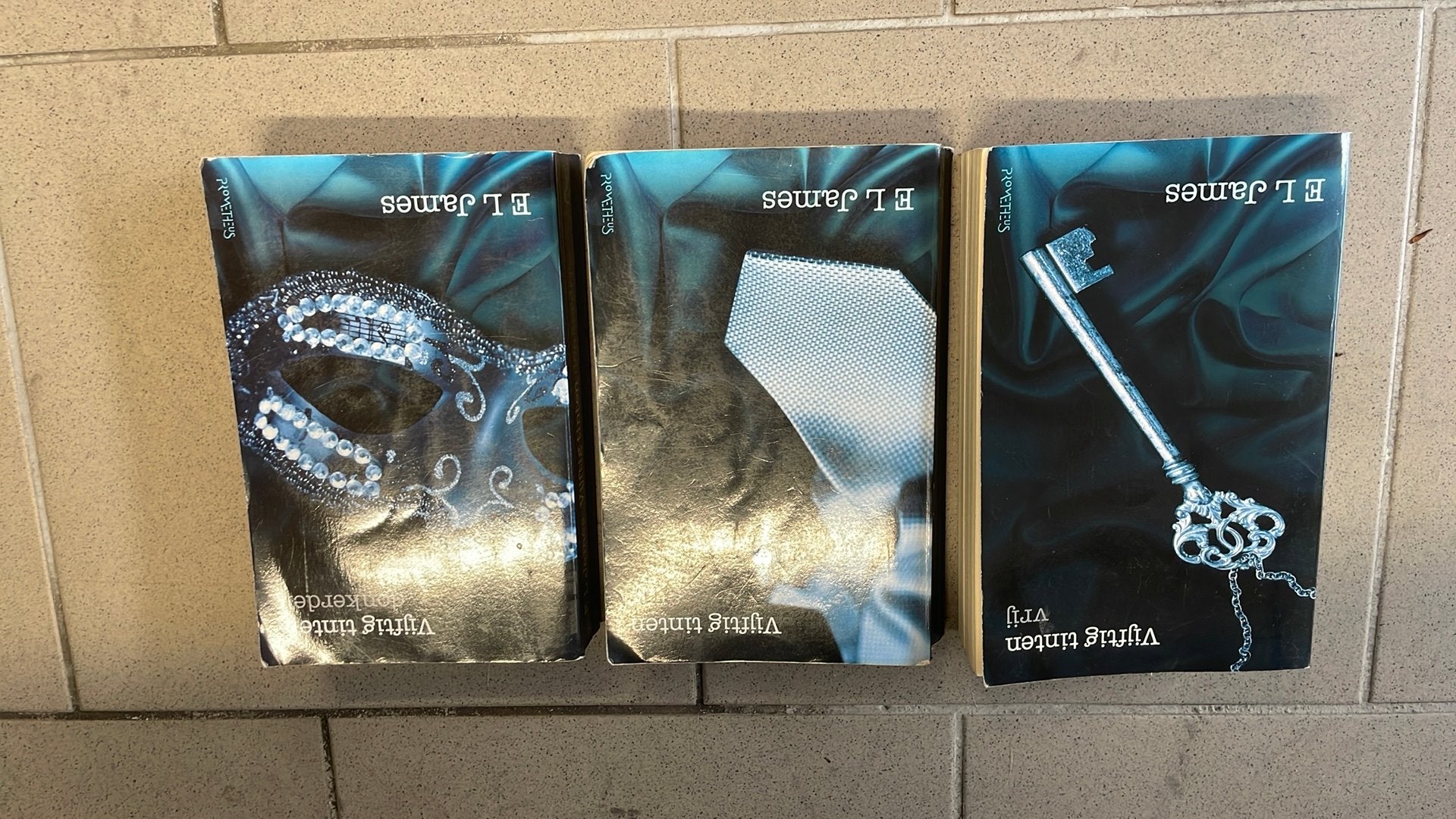 E.L. James - Vijftig tinten grijs, Livres, Littérature, Amérique, Enlèvement ou Envoi