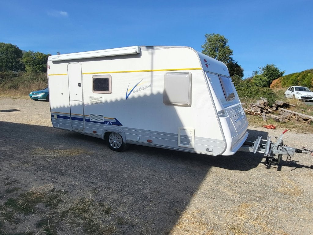 Caravane Burstner Ventana Avantgarde 450 TK, 2 lits séparés, Particulier, Siège standard, Bürstner