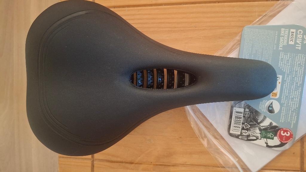 NIEUW goed ergonomisch fietszadel met druk verlagende zone, Fietsen en Brommers, Fietsonderdelen, Nieuw, Zadel, Ophalen