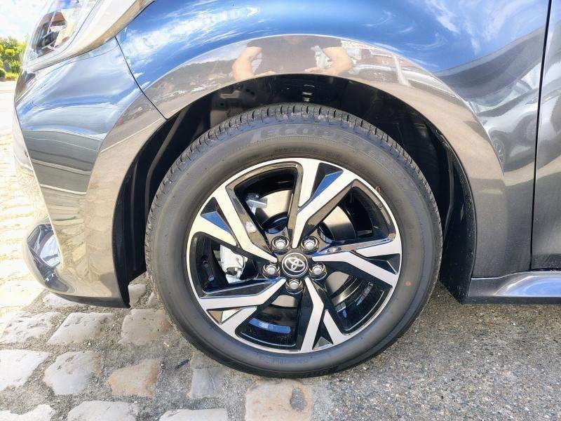 Toyota Yaris Iconic, Autos, Argent ou Gris, Achat, Euro 6, Noir