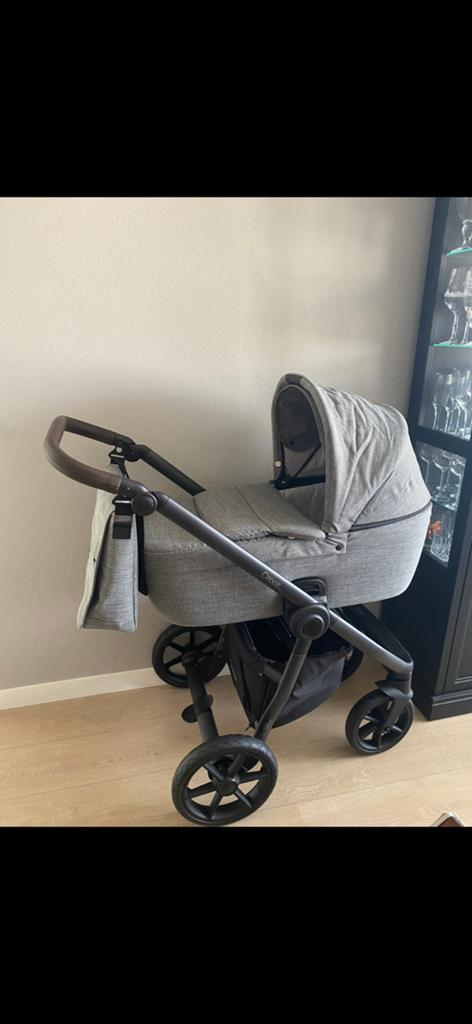 Quax crooz titanium kinderwagen complete set + extras, Zo goed als nieuw, Verstelbare duwstang, Ophalen, Kinderwagen