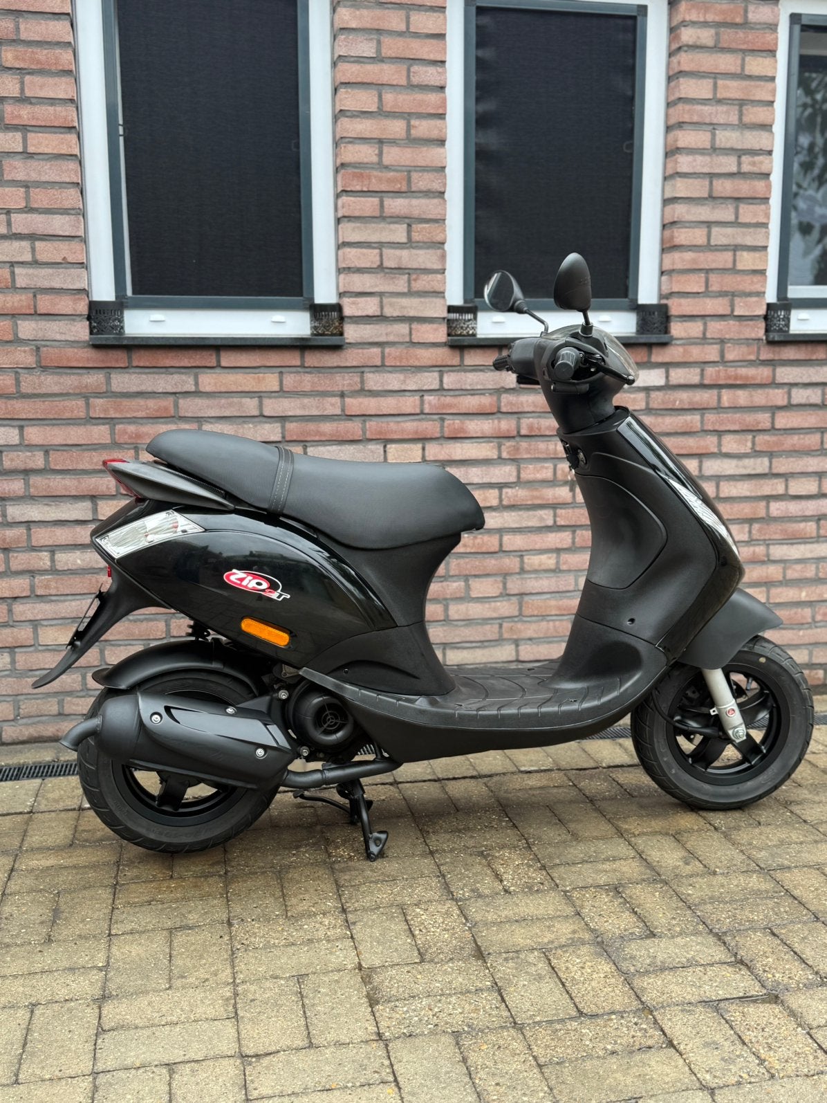 Piaggio zip 2t 2017 Orginele staat!, Vélos & Vélomoteurs, Scooters | Piaggio, Enlèvement, Comme neuf, Zip