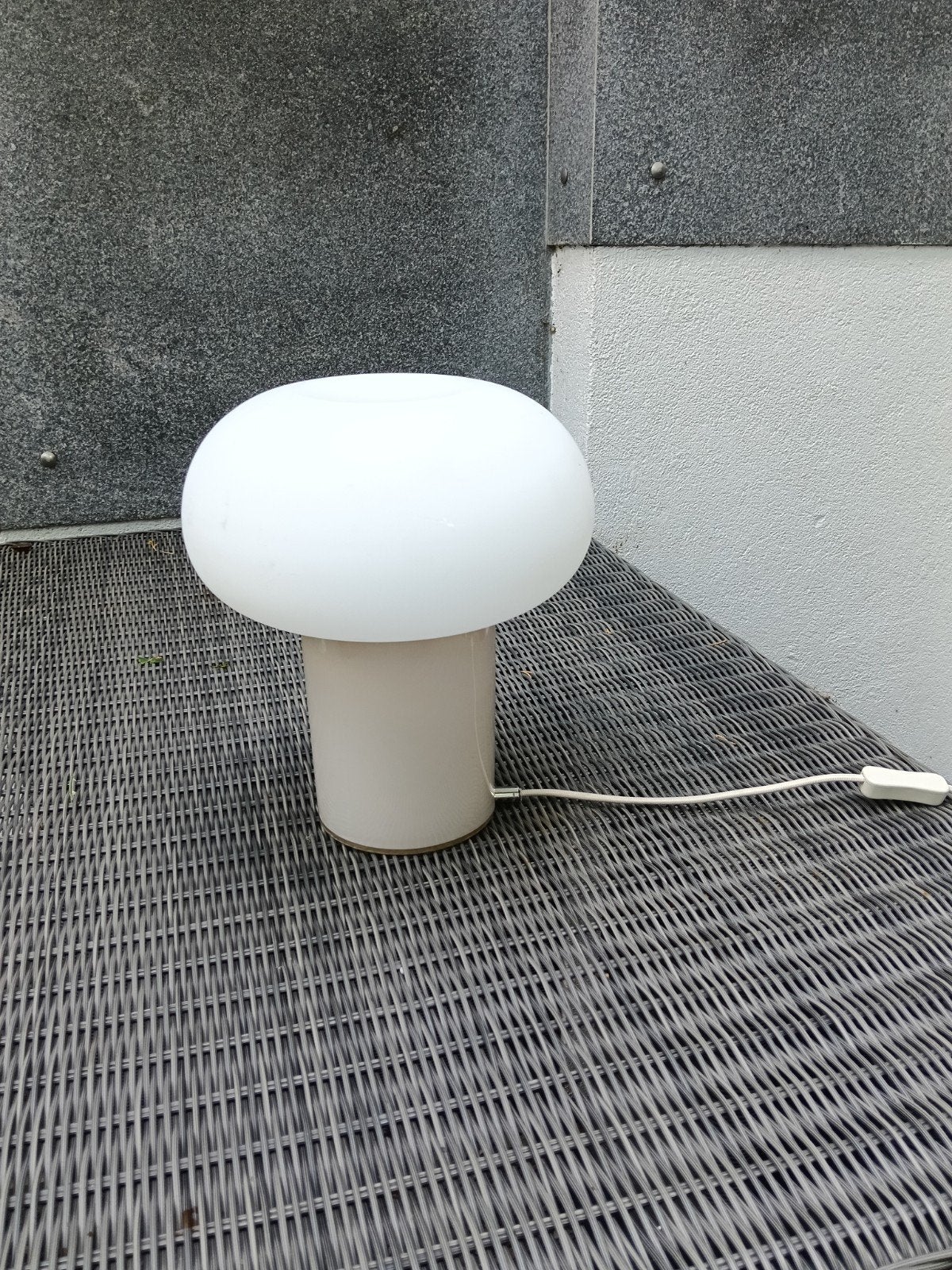 Lampe pied en verre, Verre