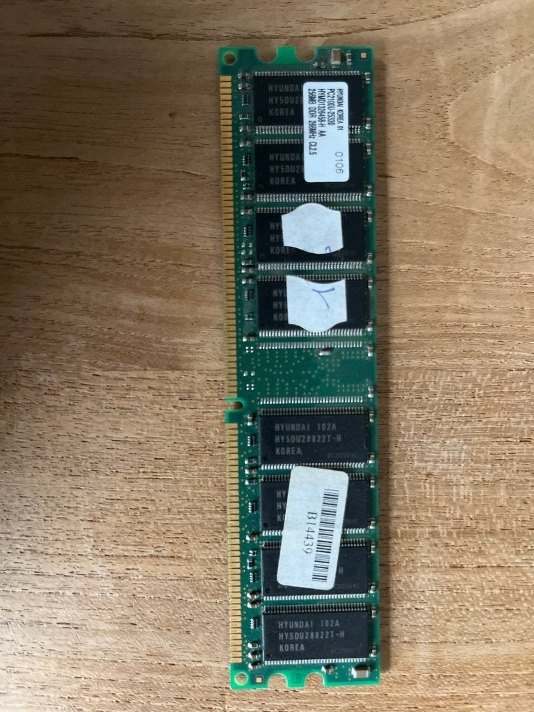 Hyundai 256MB DDR 266Mhz CL2.5 Geheugenmodule, Informatique & Logiciels, Mémoire RAM, Enlèvement ou Envoi, Utilisé, DDR