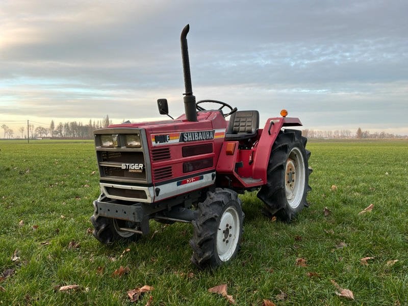 Mini tracteur à quatre roues motrices Shibaura P21F, Jusqu'à 80 ch, Autres marques, Jusqu'à 2500