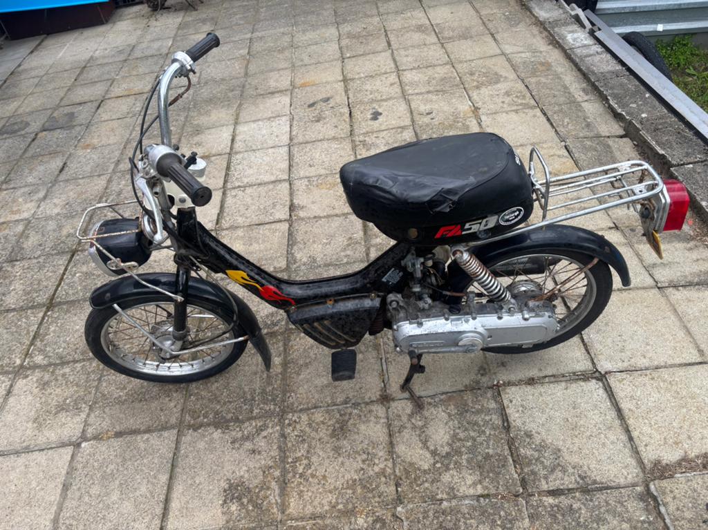 Suzuki fa50, Fietsen en Brommers, Brommers | Tomos, Ophalen, Zo goed als nieuw
