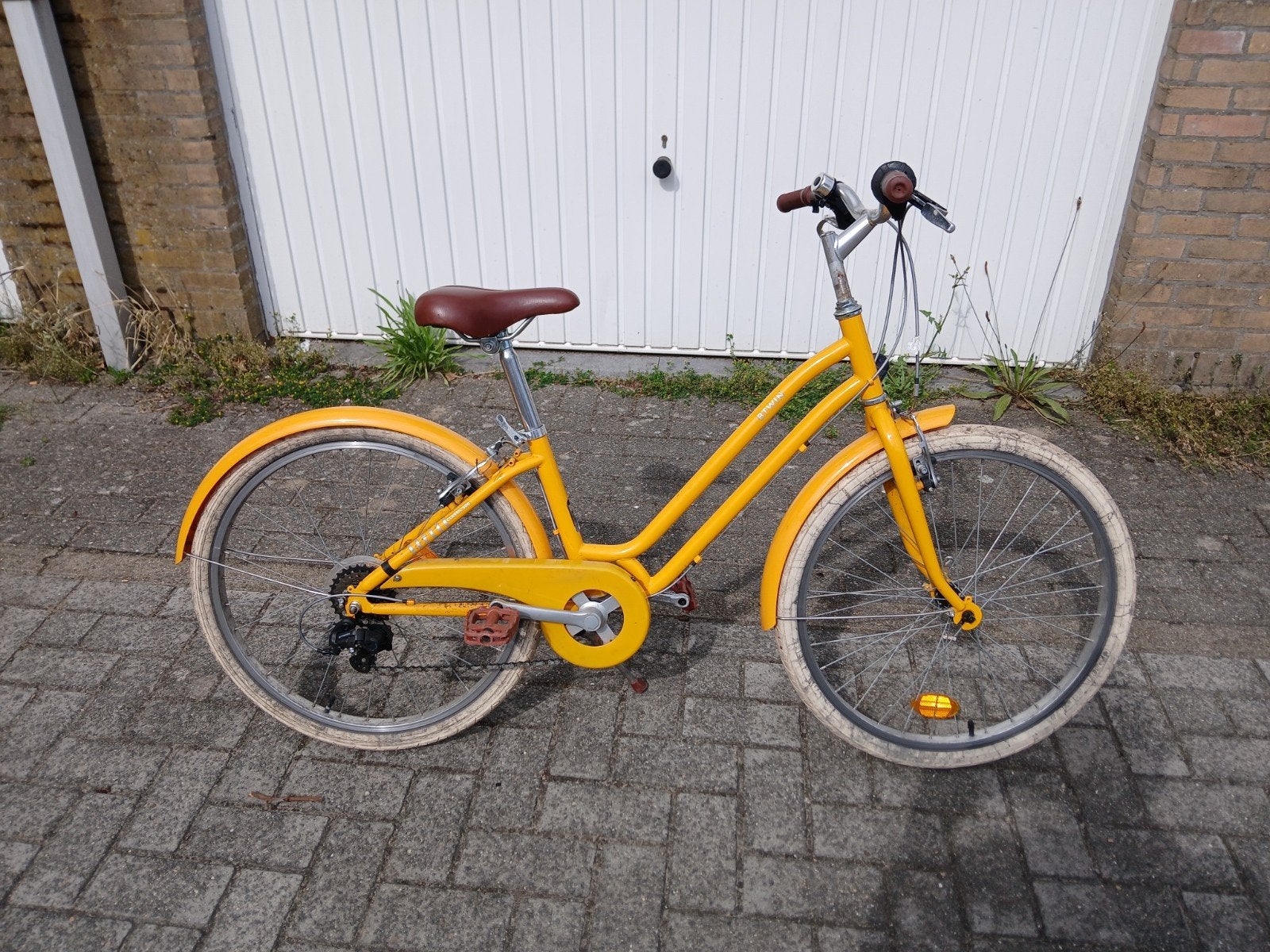 Meisjesfiets 24 inch, Fietsen en Brommers, Ophalen, Velgrem, B-Twin, Versnellingen