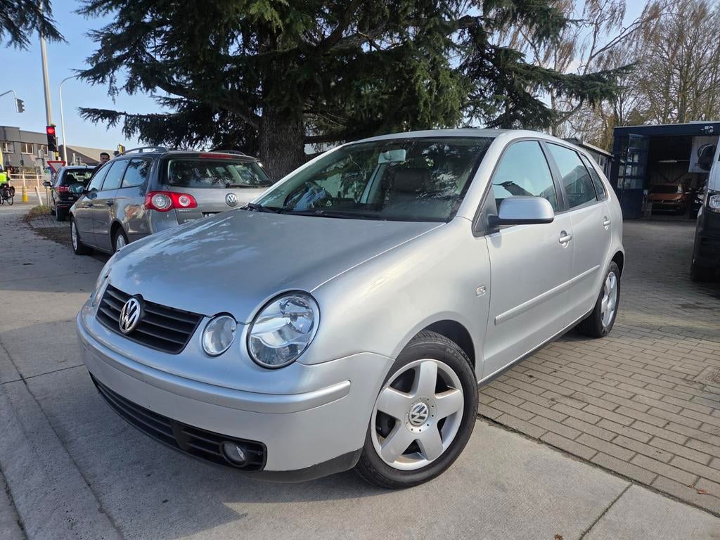 Vw Polo 1.4i 2005 full Automaat Leder v zetels clima, Autos, Volkswagen, Cuir, Argent ou Gris, Achat, Entreprise