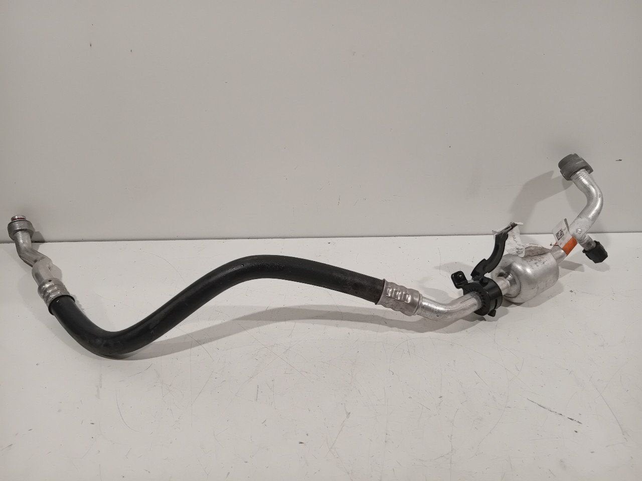 Airco leiding Ford Focus, Onderdelen@venauto.nl, Van der Ven Autorecycling B.V., Gebruikt, Ettenseweg 76, 4706 PB Roosendaal, The Netherlands