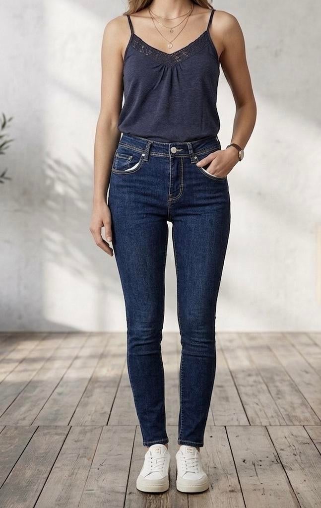 Jeans voor dames, maat W24, Kleding | Dames, Spijkerbroeken en Jeans, Zo goed als nieuw, Blauw, Ophalen of Verzenden