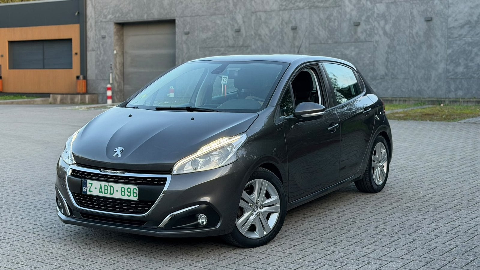 Peugeot 208 1.5hdi 2019 etat neuf !, Autos, Achat, Euro 6, Entreprise, Autre