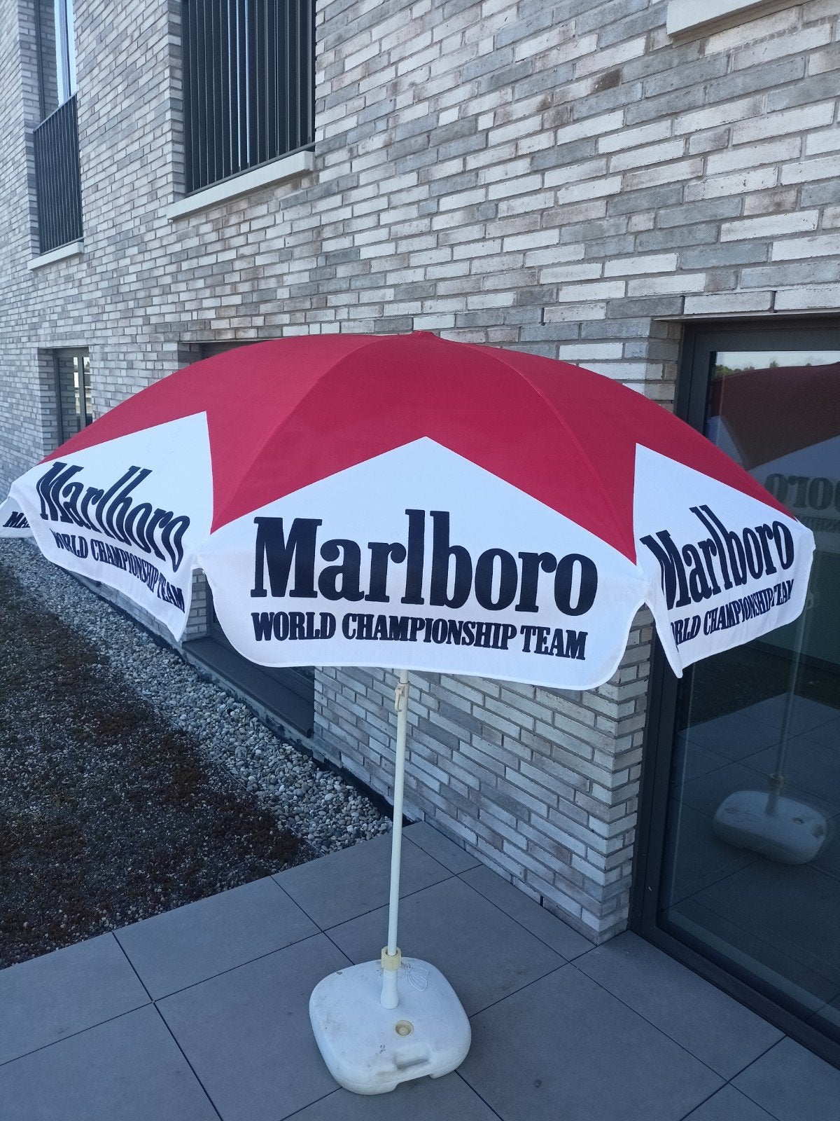 Parasol Marlboro World Championship team F1, Tuin en Terras, Ophalen