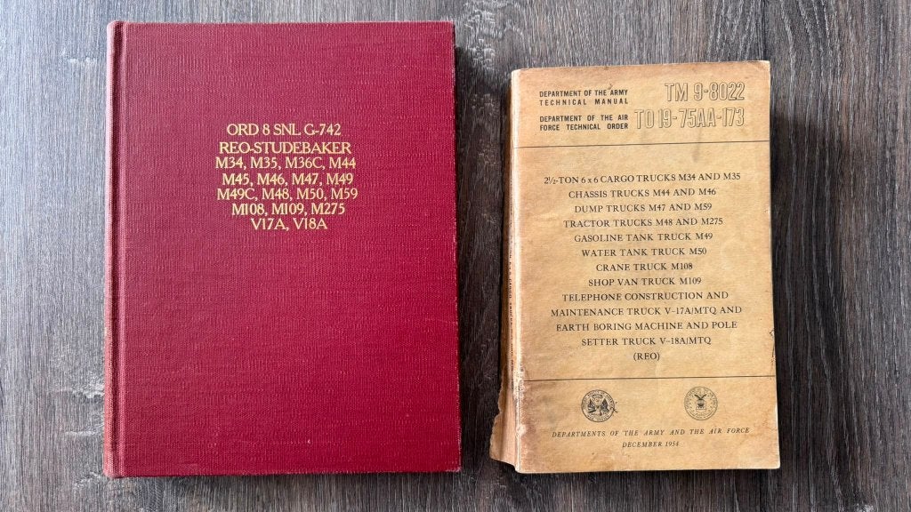 Kit de documentation REO/Studebaker série M35 (1954-1957), Autos : Divers, Modes d'emploi & Notices d'utilisation, Enlèvement ou Envoi