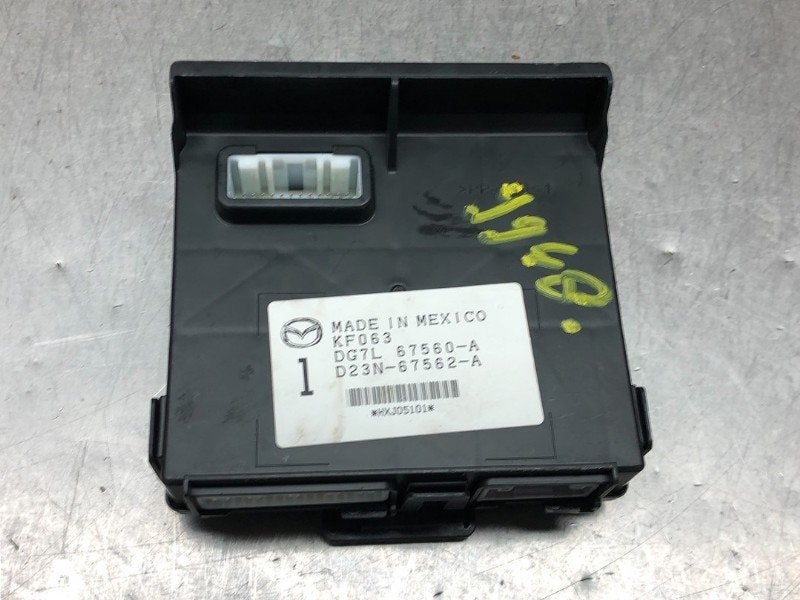 ORDINATEUR DIVERS C Mazda 2 (DJ / DL) (01-2014/02-2018), Utilisé, Mazda