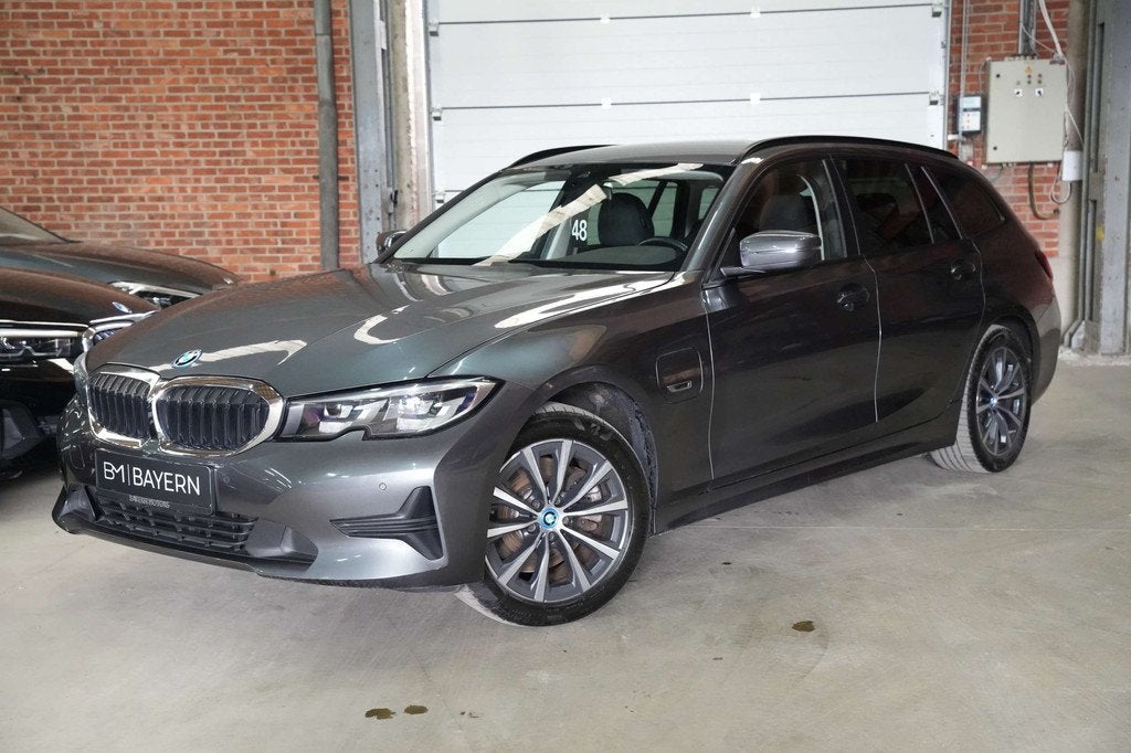 BMW 320 e Plug in Hybride Benzine Garantie Automaat Trekha, Auto's, Automaat, 1998 cc, Stof, 4 cilinders