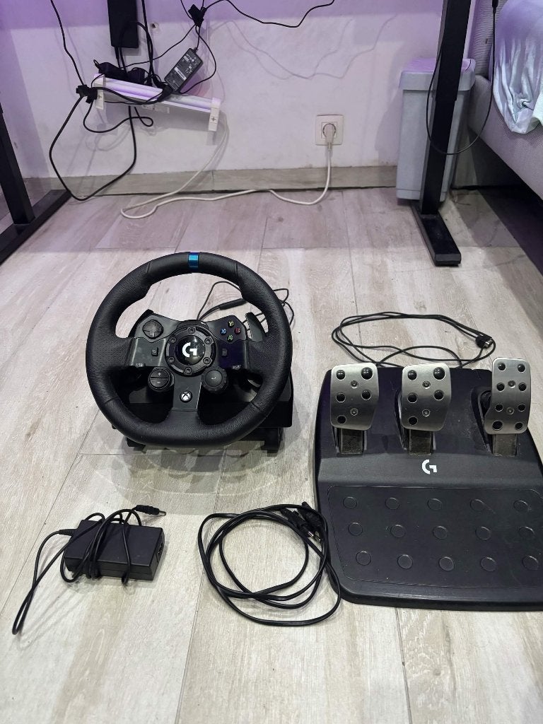 Logitech G923 Xbox/PC — Stuurwiel + pedalen, Games en Spelcomputers, Ophalen, Zo goed als nieuw, Stuurtje of Sportattribuut, Xbox Series S