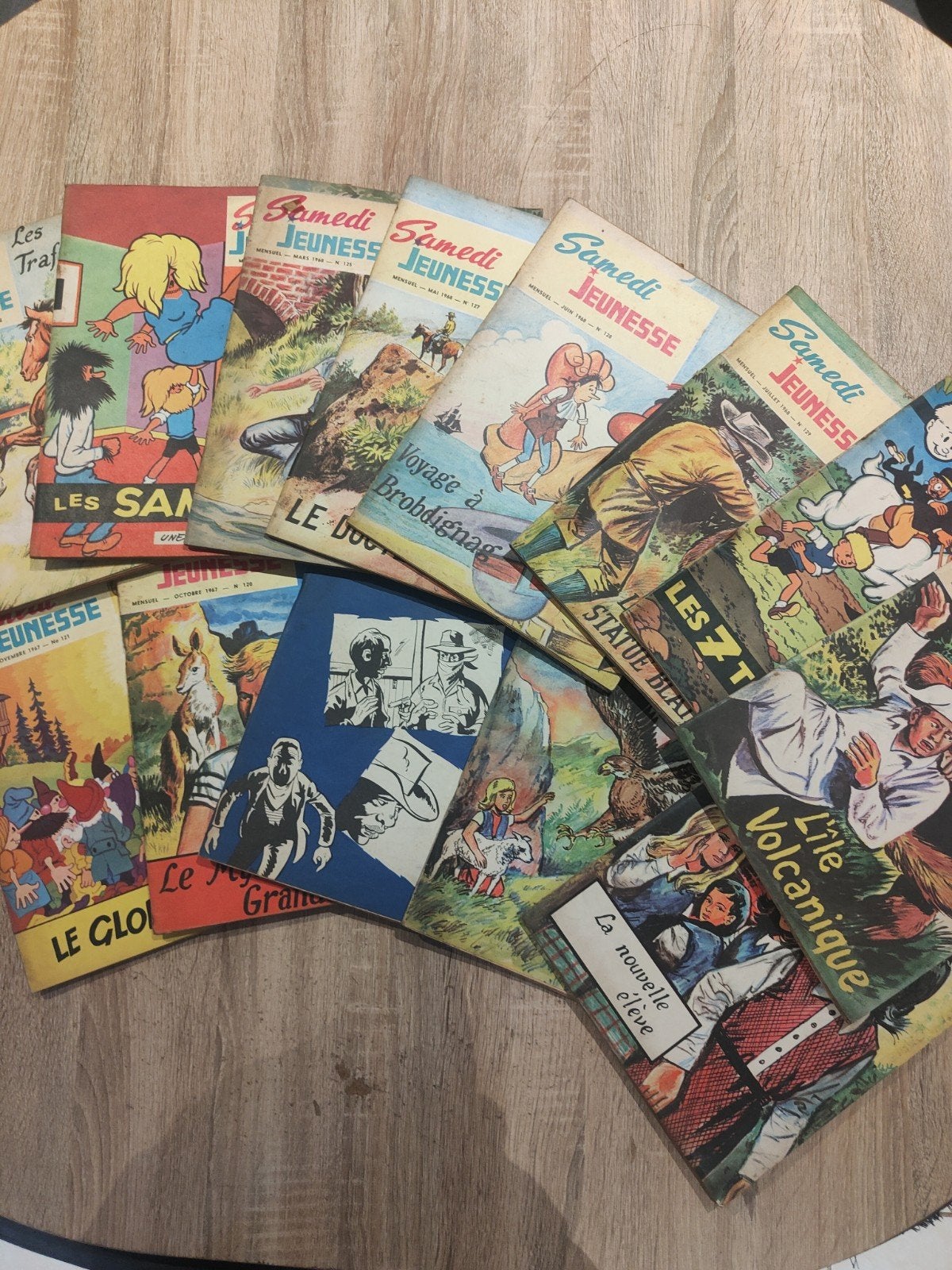 LOT de revues "SAMEDI JEUNESSE", Livres, Enlèvement