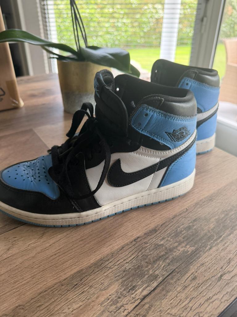 Nike air jordan maat 41, Sport en Fitness, Basketbal, Ophalen of Verzenden, Zo goed als nieuw